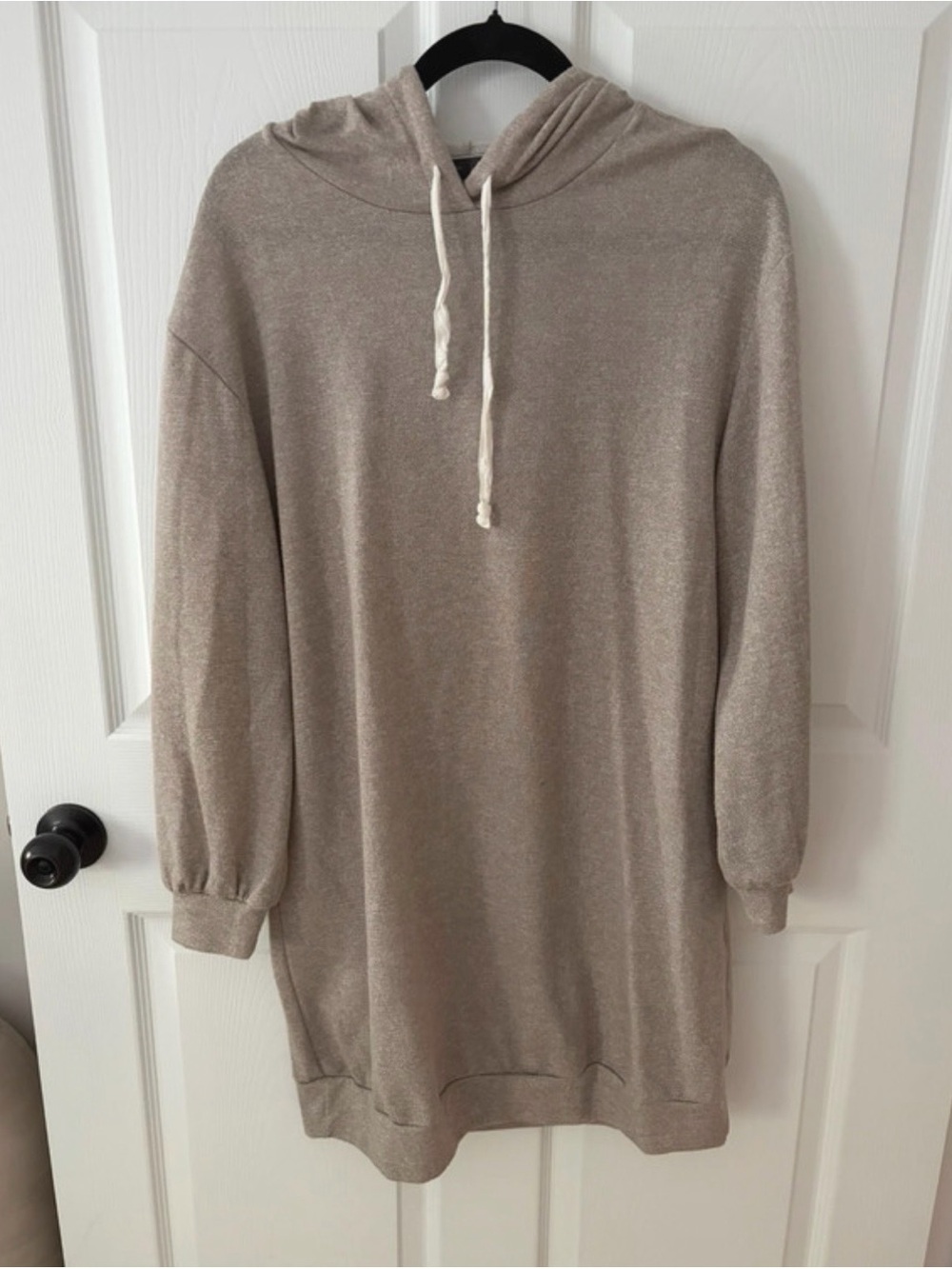 Anthropologie Saturday Sunday
Light Sweatshirt Dress size M/8-10 • EUC• Taupe